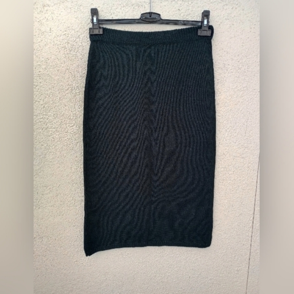 Bear Crossing Black Ribbed Knit Pencil Skirt Midi Minimalist Classic Retro